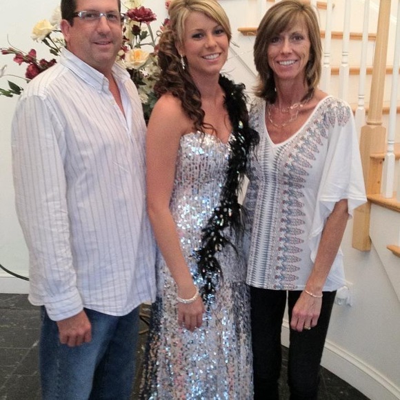 TonyBowls Limited Prom Dress - Picture 8 of 8